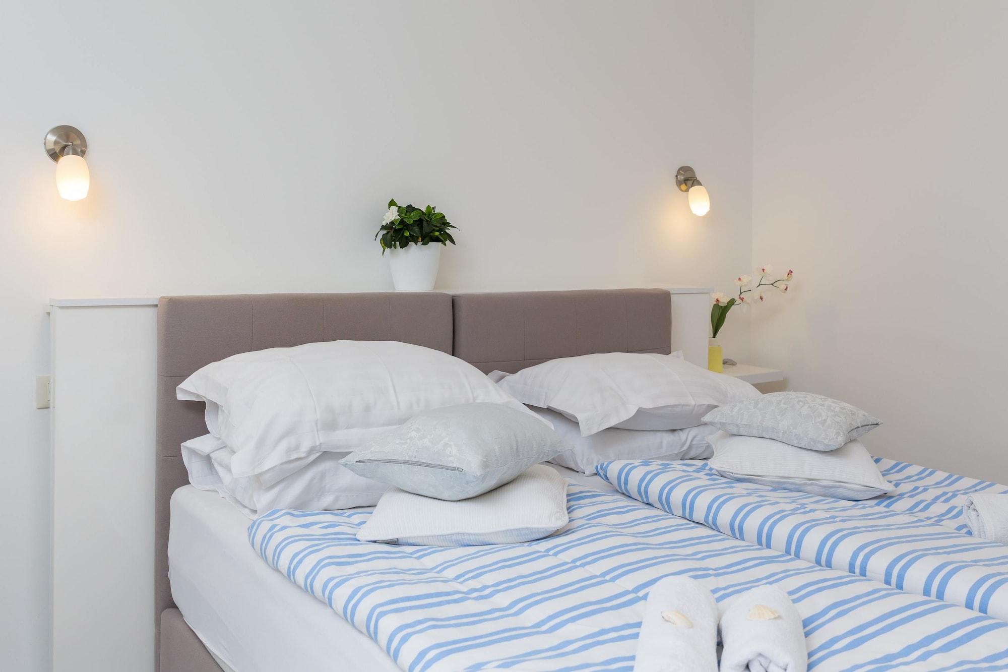 Split Center Suites Bagian luar foto