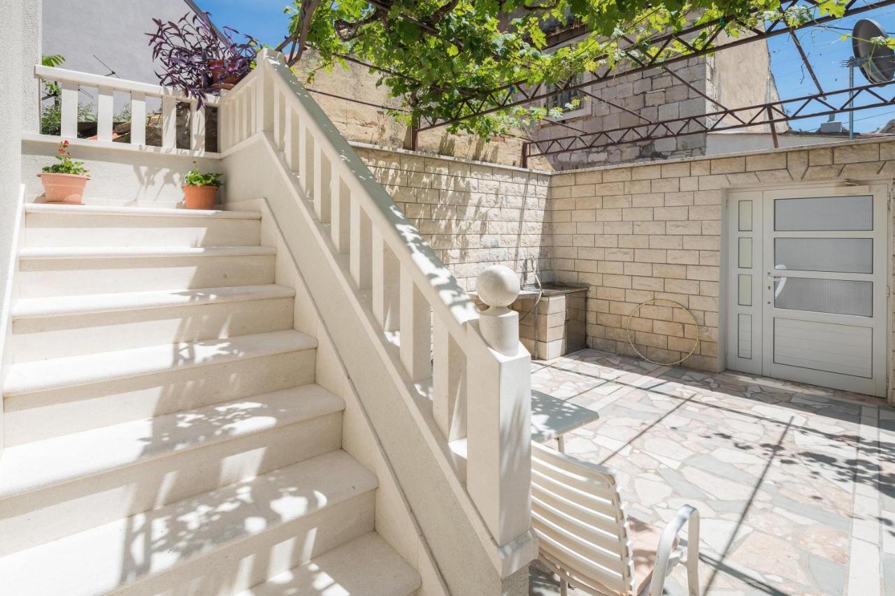 Split Center Suites Bagian luar foto